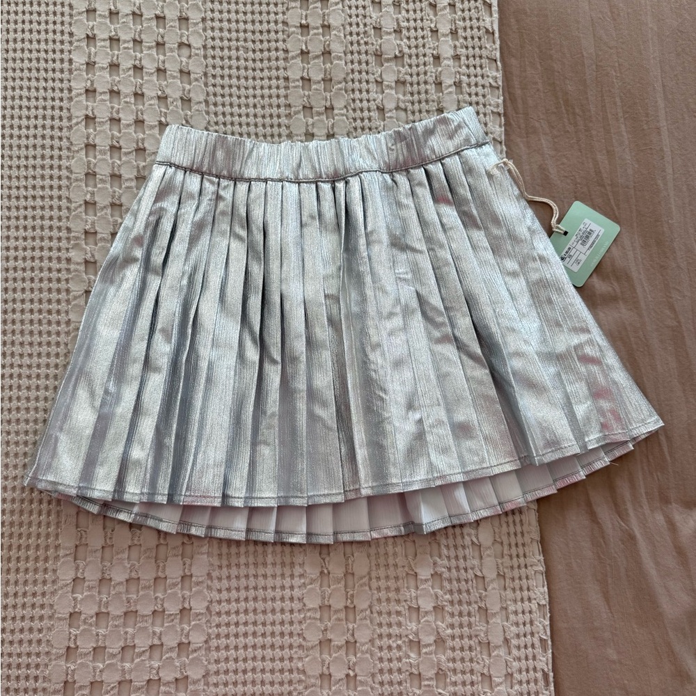 NEW Owillo Silver Pleated Skirt Size XS‎